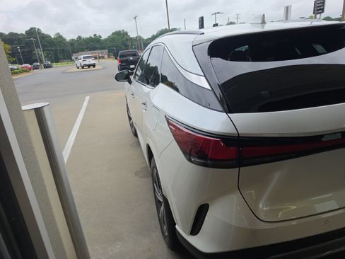 Used 2025 Lexus RX 350 Premium FWD image 5
