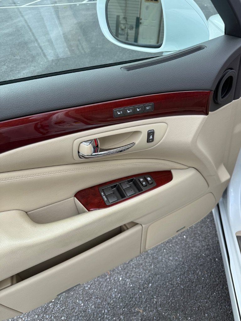 Used 2012 Lexus LS 460 w/ Comfort Pkg RWD image 10