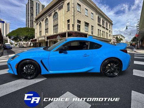 Used 2023 Toyota GR86 Premium w/ ALL Weather Mat Package (TMS) RWD image 3