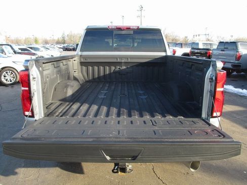Used 2025 Chevrolet Silverado 3500 High Country w/ Technology Package image 8