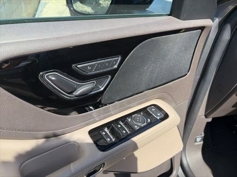 Used 2023 Lincoln Aviator AWD image 13