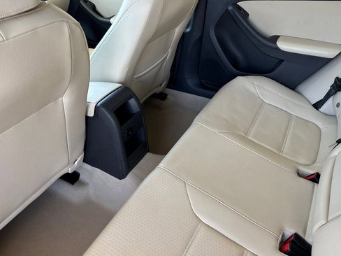 Used 2015 Volkswagen Jetta SE FWD image 11
