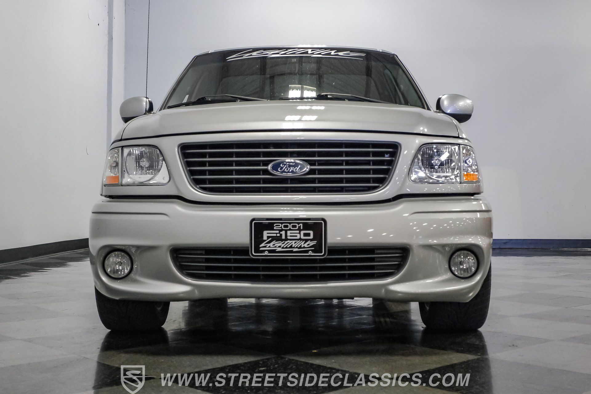 Used 2001 Ford F150 Lightning RWD image 31