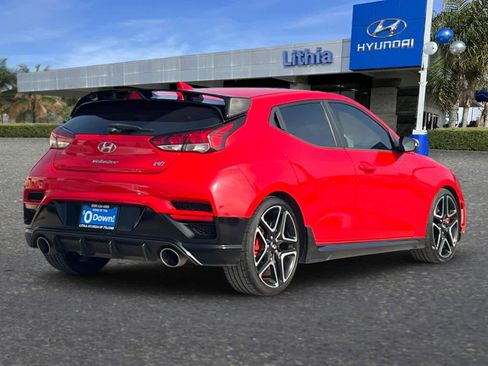 Certified 2022 Hyundai Veloster N image 2