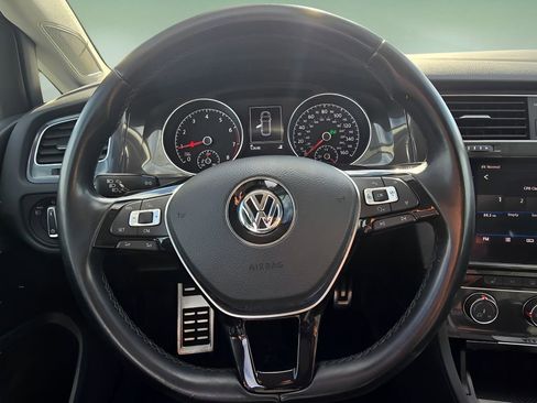 Used 2018 Volkswagen Golf Alltrack SE image 28