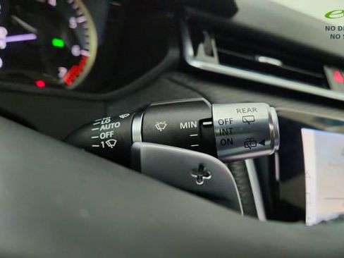 Used 2022 Land Rover Range Rover Velar S AWD/4WD image 46
