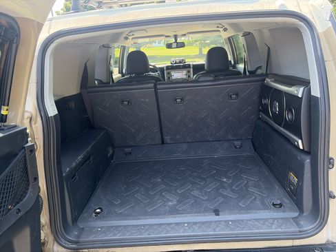Used 2014 Toyota FJ Cruiser 4WD w/ Upgrade Package image 22