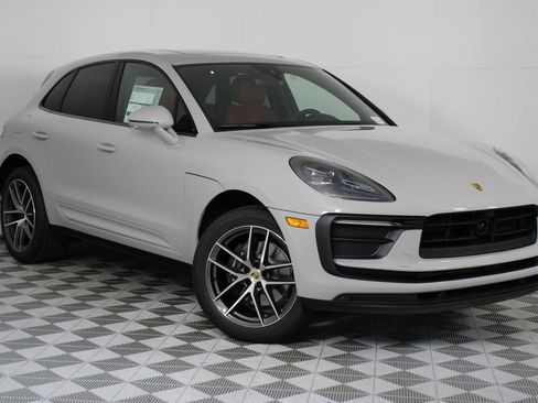New 2026 Porsche Macan image 9
