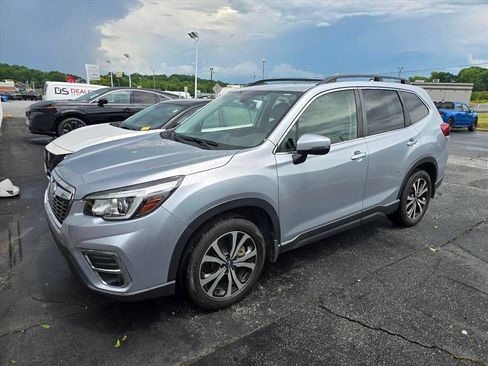 Used 2019 Subaru Forester Limited w/ Popular Package #3 AWD/4WD image 2