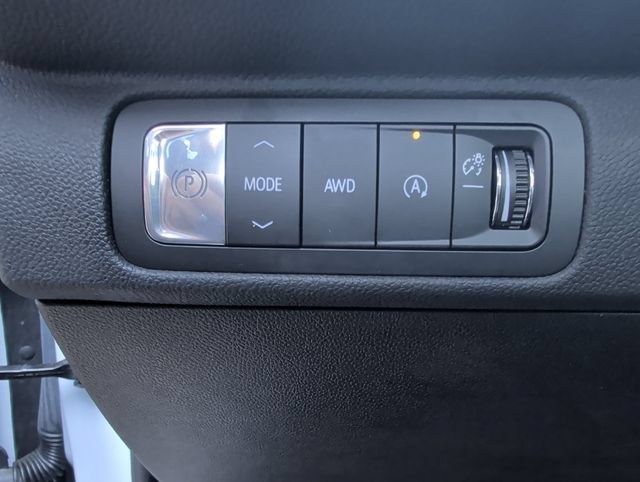 Used 2026 Chevrolet Traverse RS w/ LPO, Floor Liner Package AWD/4WD image 35
