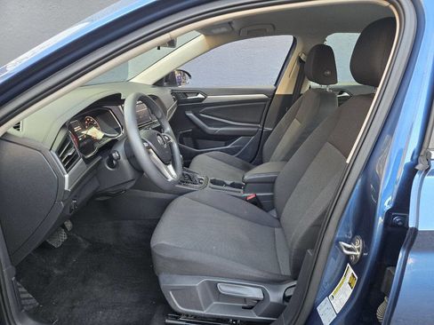 Used 2019 Volkswagen Jetta S w/ Driver Assistance Package image 8