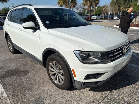 Used 2019 Volkswagen Tiguan SE image 3