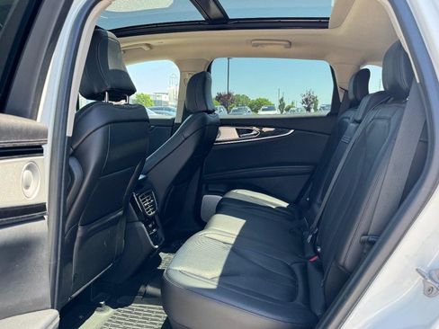 Certified 2023 Lincoln Nautilus Reserve w/ Equipment Group 202A AWD/4WD image 12