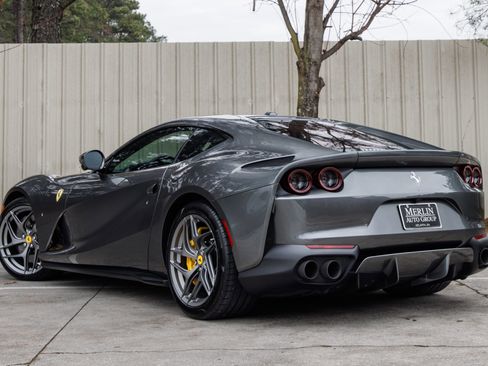 Used 2020 Ferrari 812 Superfast image 7