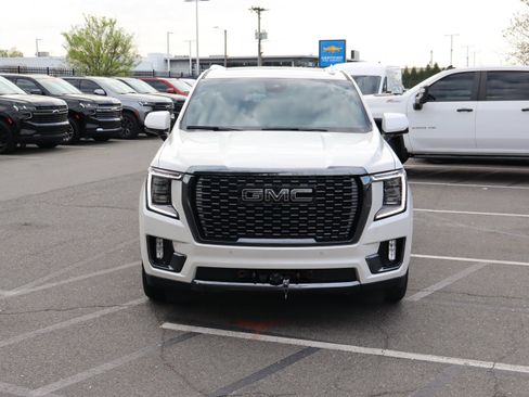 Certified 2023 GMC Yukon Denali Ultimate AWD/4WD image 3