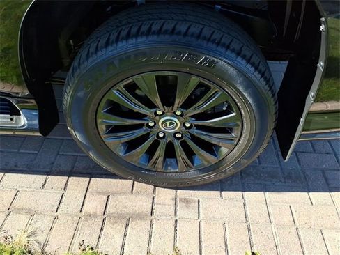 Used 2023 Lexus GX 460 Premium image 4