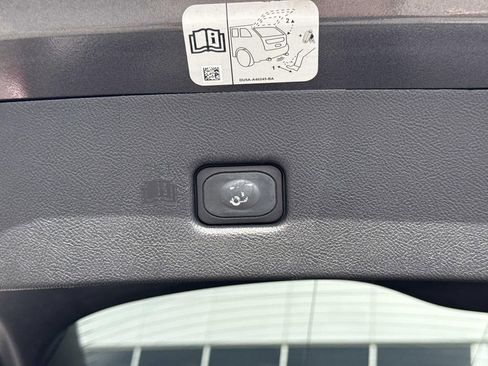 Used 2018 Lincoln MKX Reserve w/ Luxury Package image 13