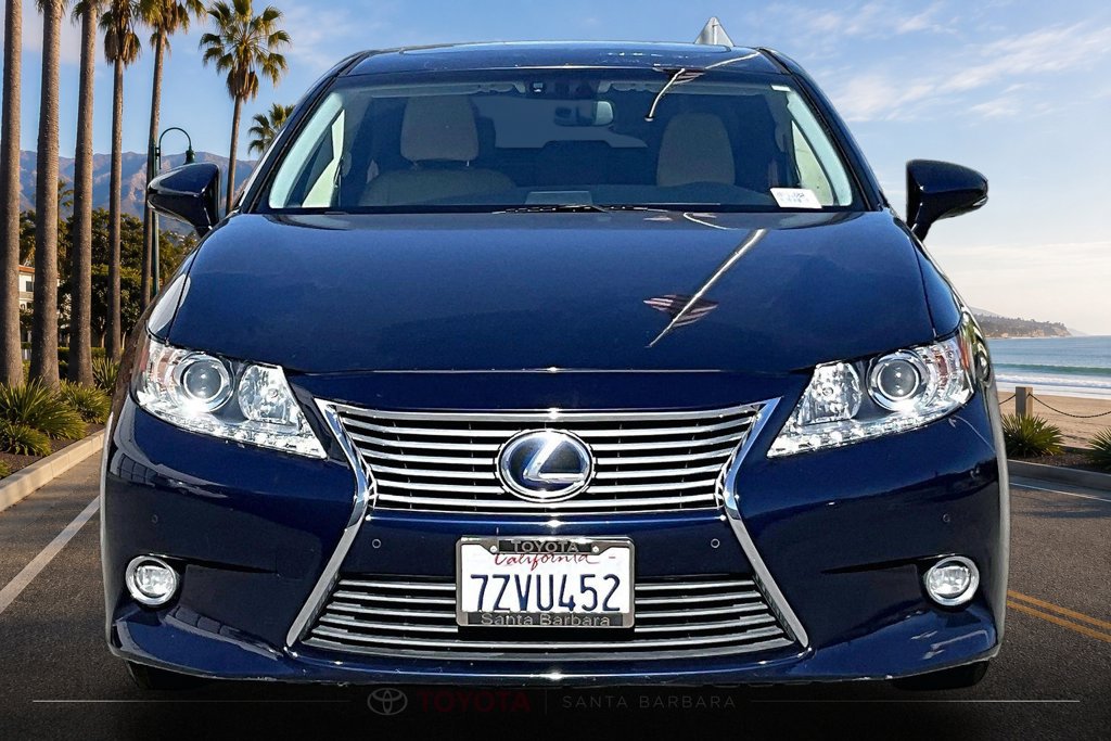 Used 2015 Lexus ES 300h w/ Navigation System Package FWD image 2