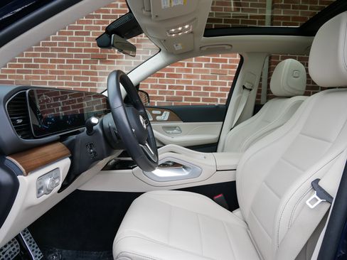 Used 2022 Mercedes-Benz GLE 350 4MATIC w/ 3rd Row Seat Package image 6