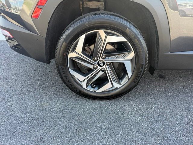 Used 2024 Hyundai Tucson Limited AWD/4WD image 10