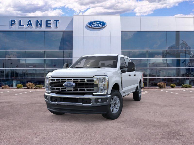 New 2026 Ford F250 XLT w/ FX4 Off-Road Package AWD/4WD image 2