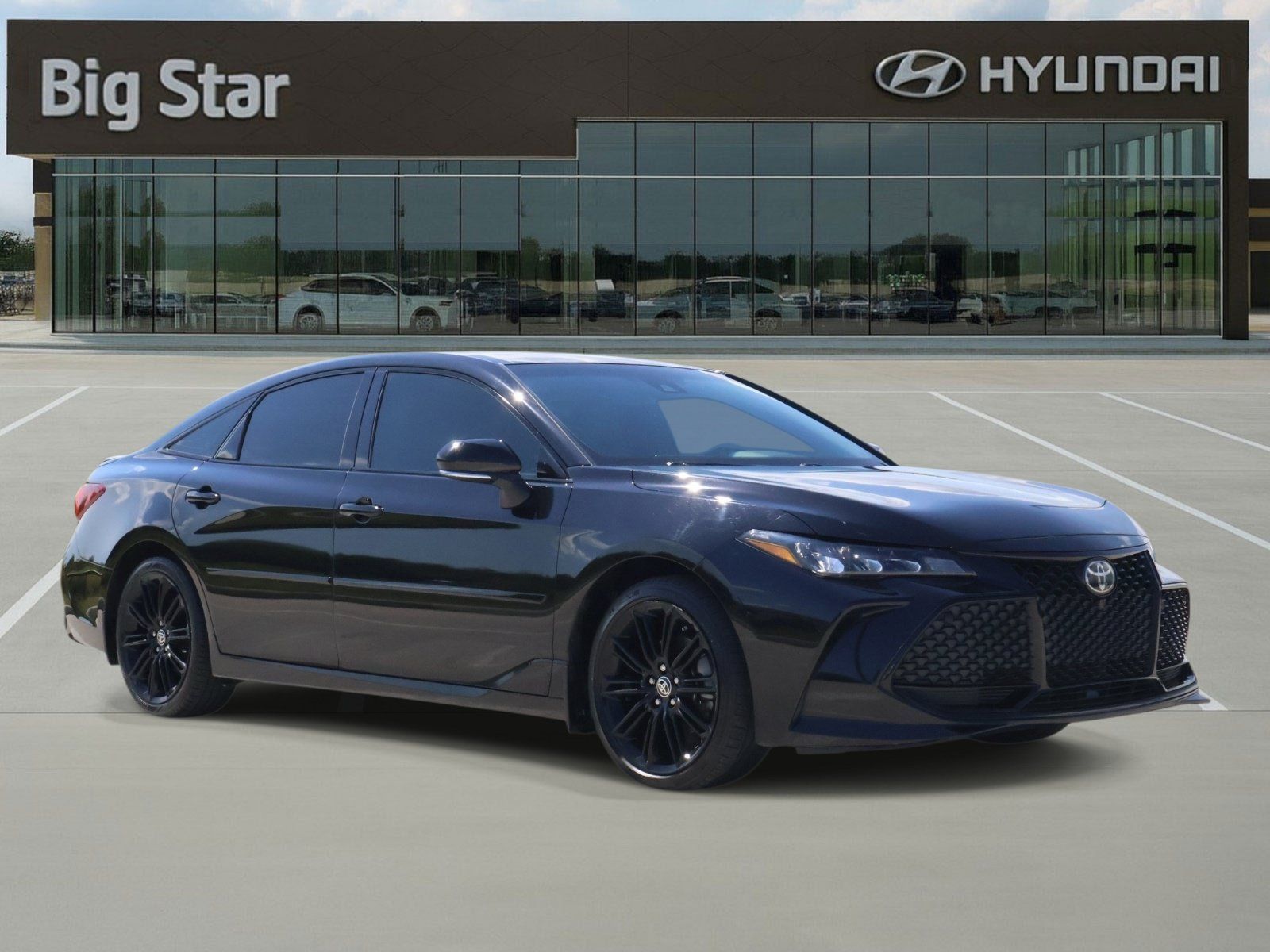 Used 2021 Toyota Avalon XSE FWD image 6