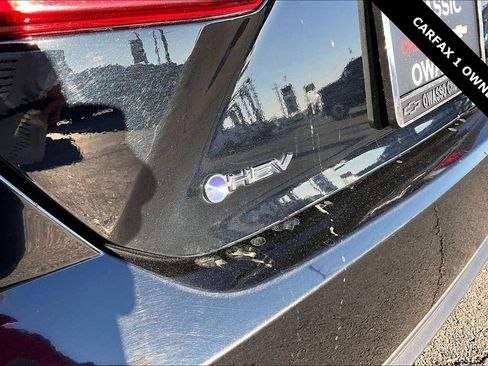 Used 2025 Toyota Camry SE image 23