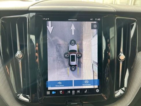 Certified 2025 Volvo XC60 B5 Plus image 23