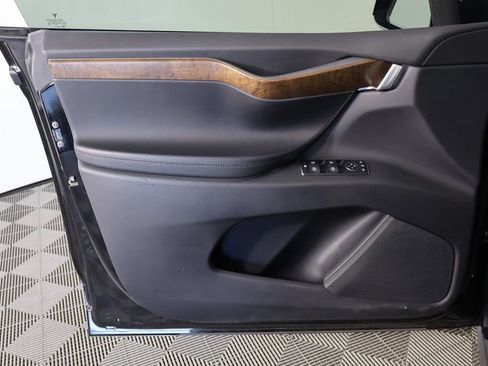 Used 2021 Tesla Model X Long Range image 12