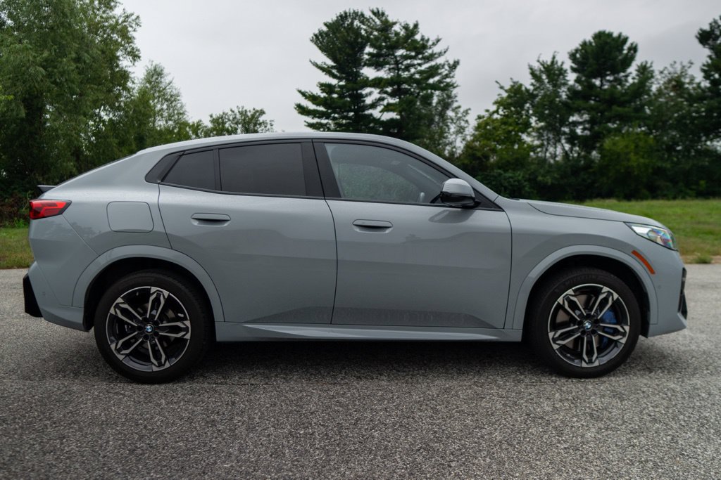 Certified 2024 BMW X2 xDrive28i w/ M Sport Package AWD/4WD image 15