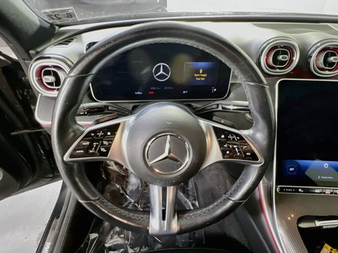 Used 2022 Mercedes-Benz C 300 4MATIC Sedan image 11
