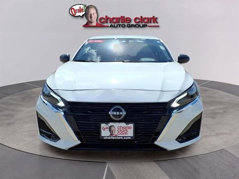 Used 2025 Nissan Altima 2.5 S image 8