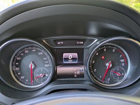 Used 2018 Mercedes-Benz GLA 250 image 11