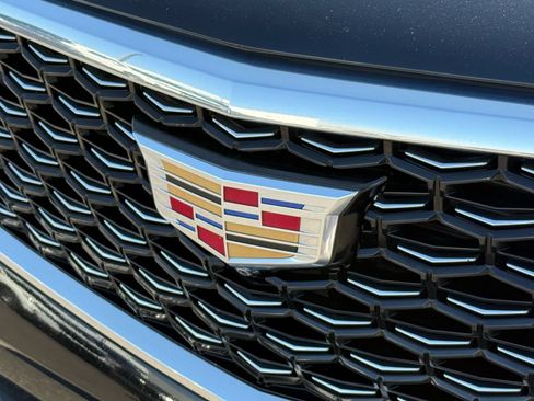 Used 2025 Cadillac XT4 Premium Luxury FWD image 33