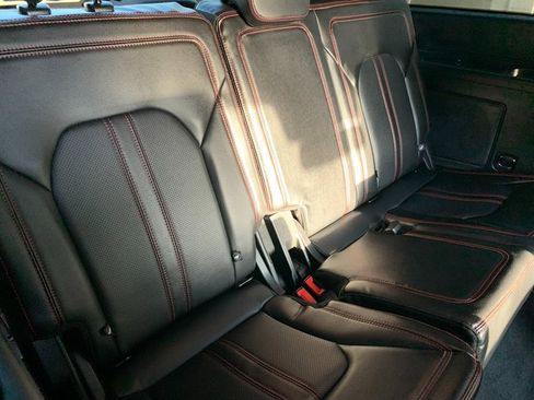 Used 2021 Ford Expedition Limited AWD/4WD image 17