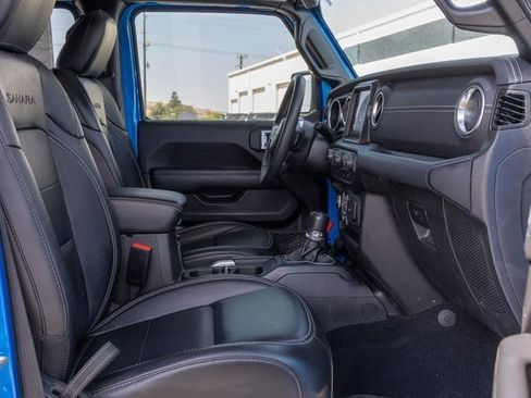 Used 2022 Jeep Wrangler Unlimited Sahara image 7