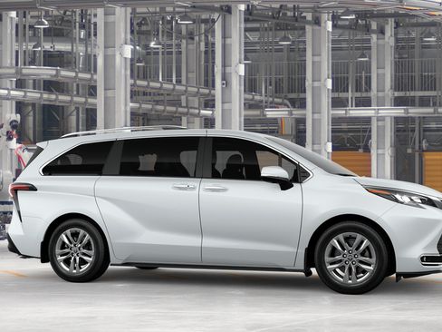 New 2026 Toyota Sienna Limited FWD image 13