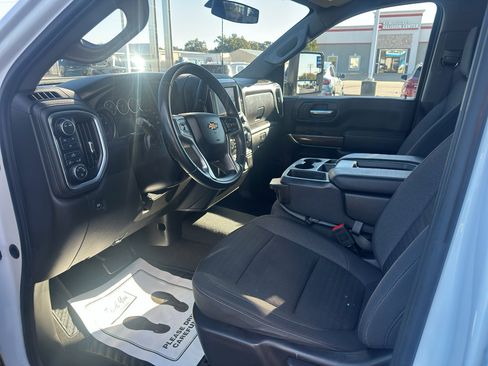 Used 2023 Chevrolet Silverado 2500 LT image 10
