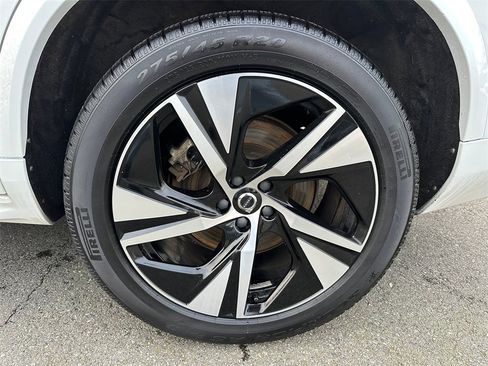 Used 2022 Volvo XC90 T8 R-Design w/ Advanced Package image 10