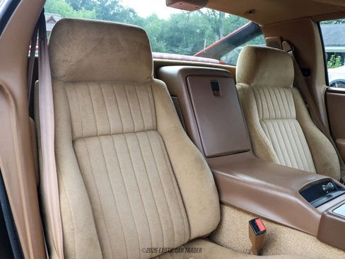 Used 1988 Pontiac Fiero GT RWD image 52
