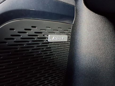 Used 2024 Chevrolet Traverse RS image 17