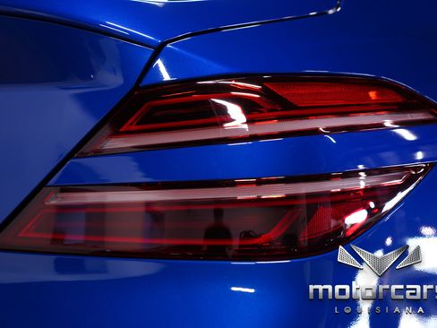 Used 2023 Genesis G70 2.0T w/ Sport Prestige Package image 19