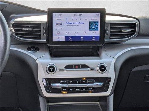 Used 2023 Ford Explorer XLT w/ Equipment Group 202A image 13