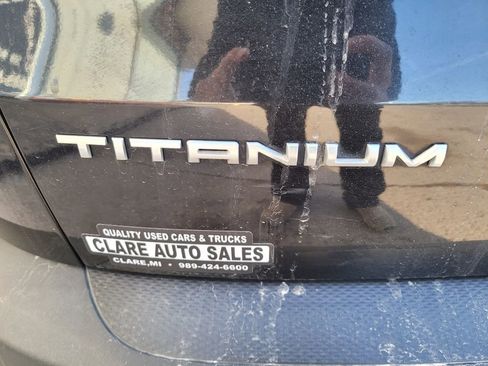 Used 2021 Ford Escape Titanium image 10