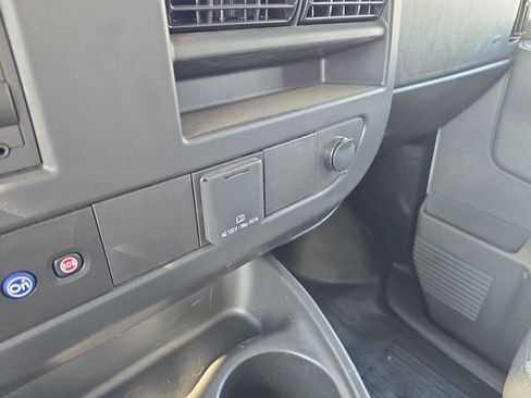 New 2025 GMC Savana 3500 Extended w/ Power Convenience Package image 20