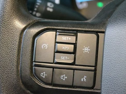 Used 2022 Ford F150 XLT w/ XTR Package AWD/4WD image 19