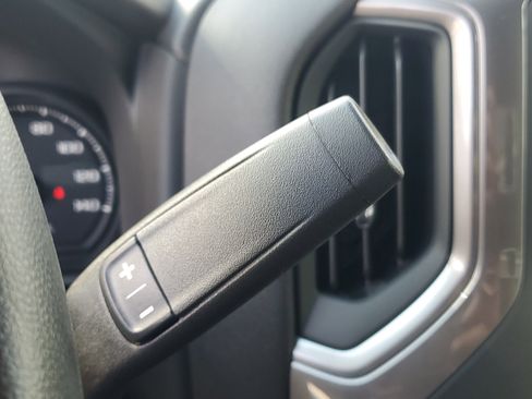 Used 2025 Chevrolet Silverado 1500 Custom image 21