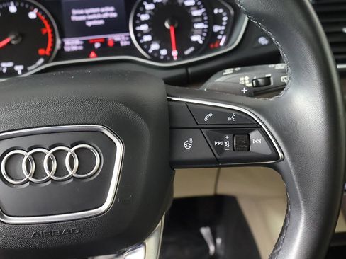 Used 2022 Audi Q5 2.0T Premium w/ Convenience Package image 41