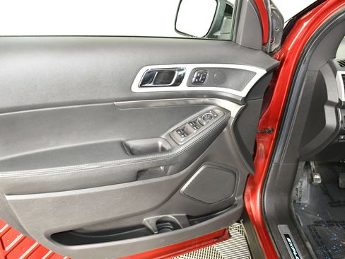 Used 2015 Ford Explorer Sport w/ Equipment Group 401A image 38