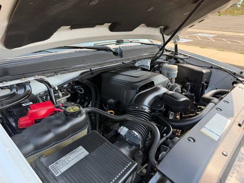 Used 2011 Chevrolet Avalanche LTZ AWD/4WD image 24